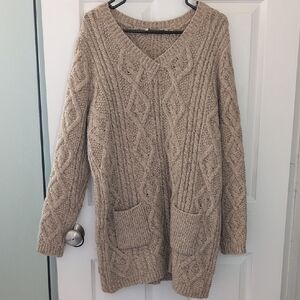 Soft Surroundings Tan V-Neck Cable Knit Sweater